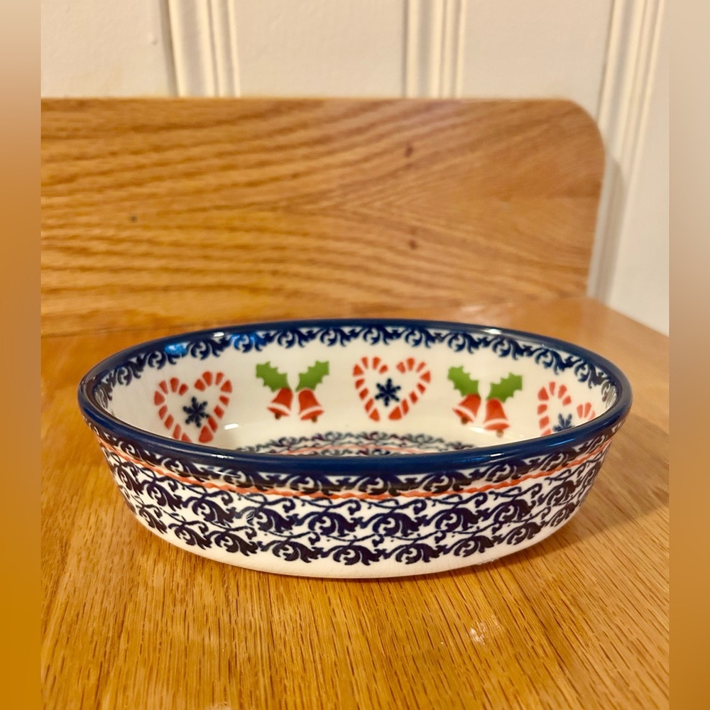 Bolesławiec Polish pottery Holiday design Oval Dish 6 1/2”L x 4 1/2”W x 1 3/4”H